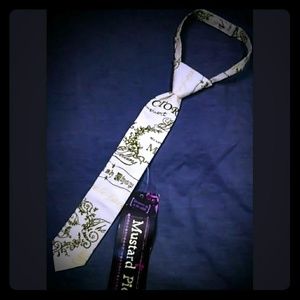 🛑SOLD Mustard pie boys neck tie size large